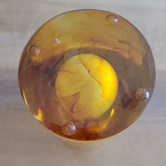 Amber Vase made of resin and fiberglass - Picture 8 of 11